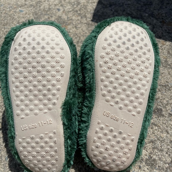 Dinosaur boys slipper 11-12 - Picture 3 of 3